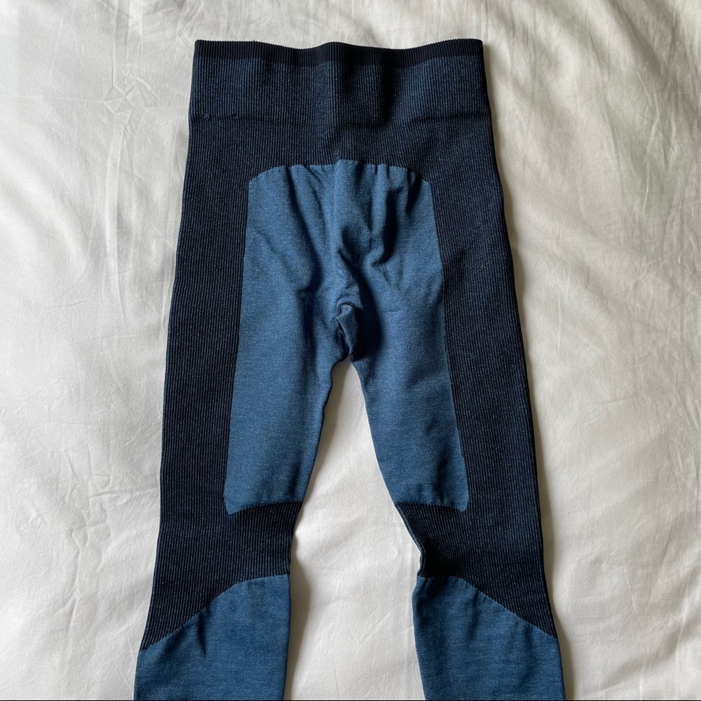 🆕 COS seamless performance workout leggings - Picture 4 of 9